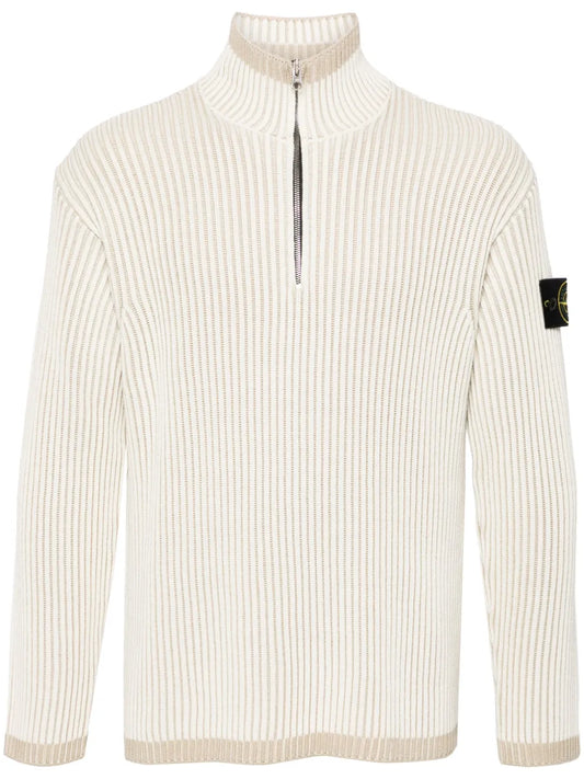 pull en maille nervurée